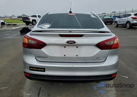 2013 Ford Focus Se z USA, uszkodzony, nr VIN 1FADP3F27DL227770